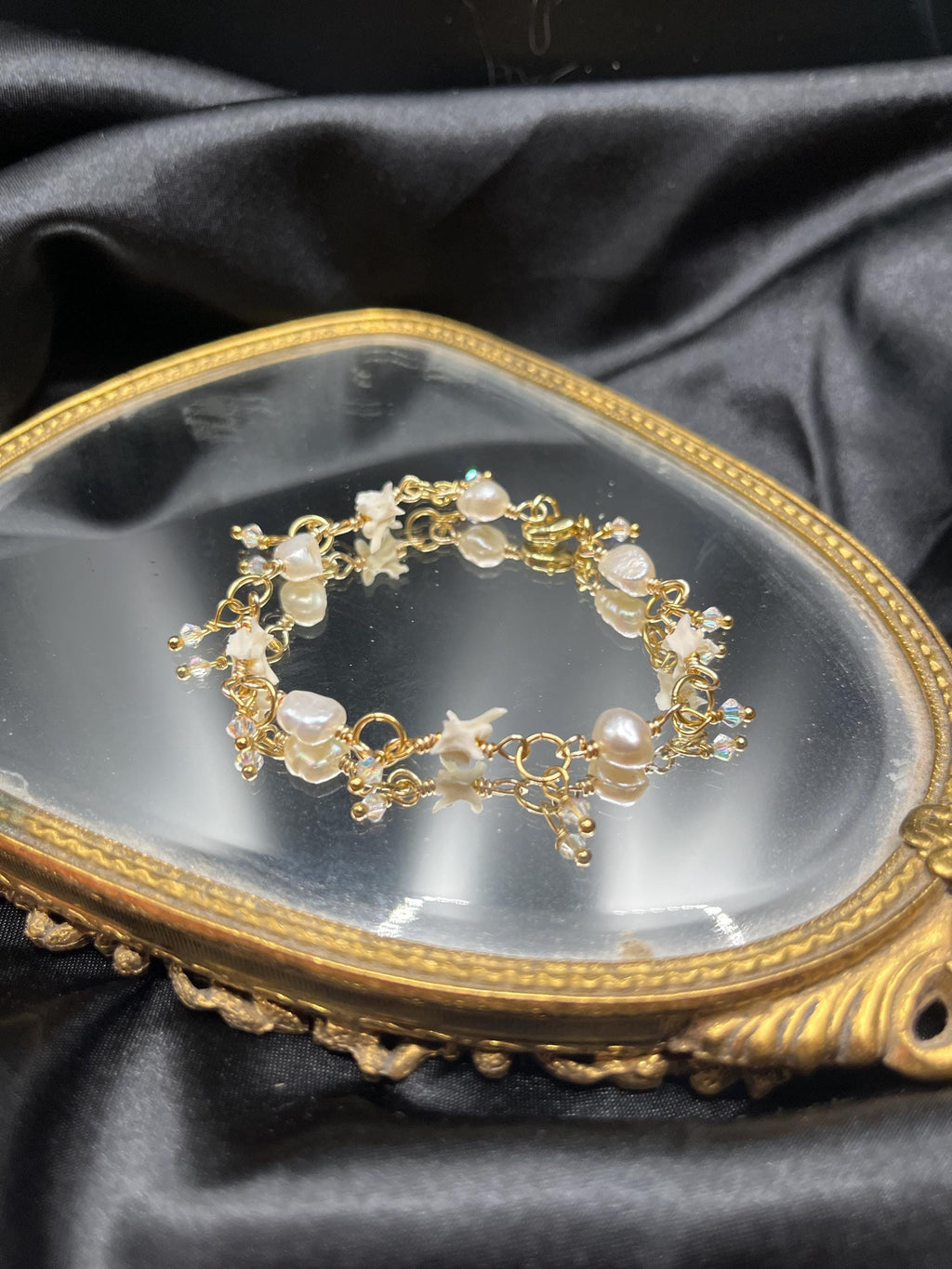 Freshwater Pearl, Rattlesnake Vertebrae & Crystal Drop Bracelet – 18k Gold-Plated