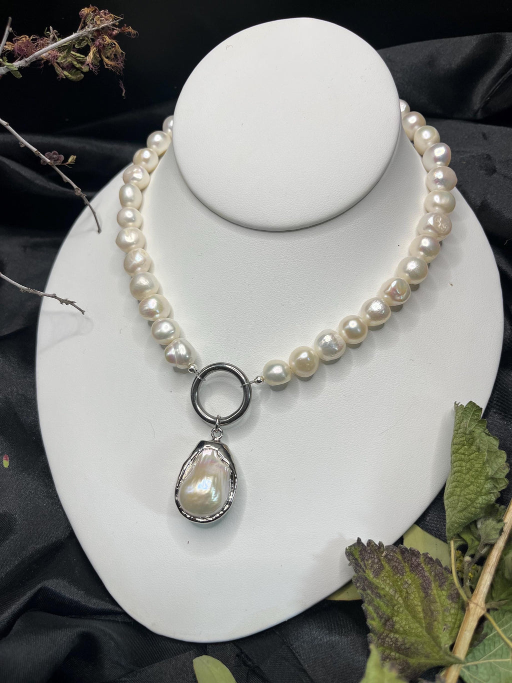 Freshwater Pearl Necklace with Stainless Steel Hoop and Baroque Pearl Drop