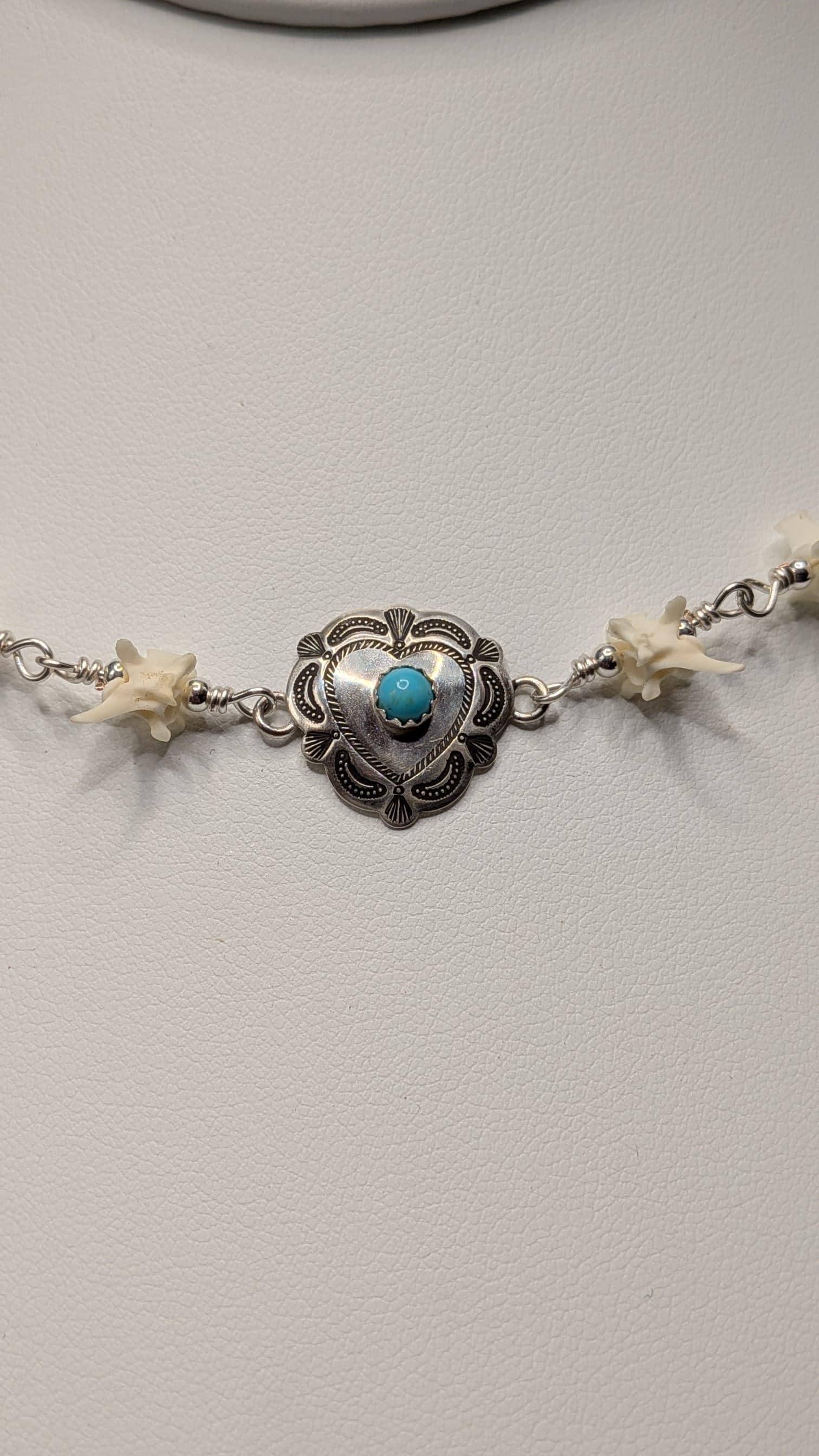 Kingman Turquoise & Rattlesnake Vertebrae Choker Necklace – Sterling Silver Heart Concho, 15.5”