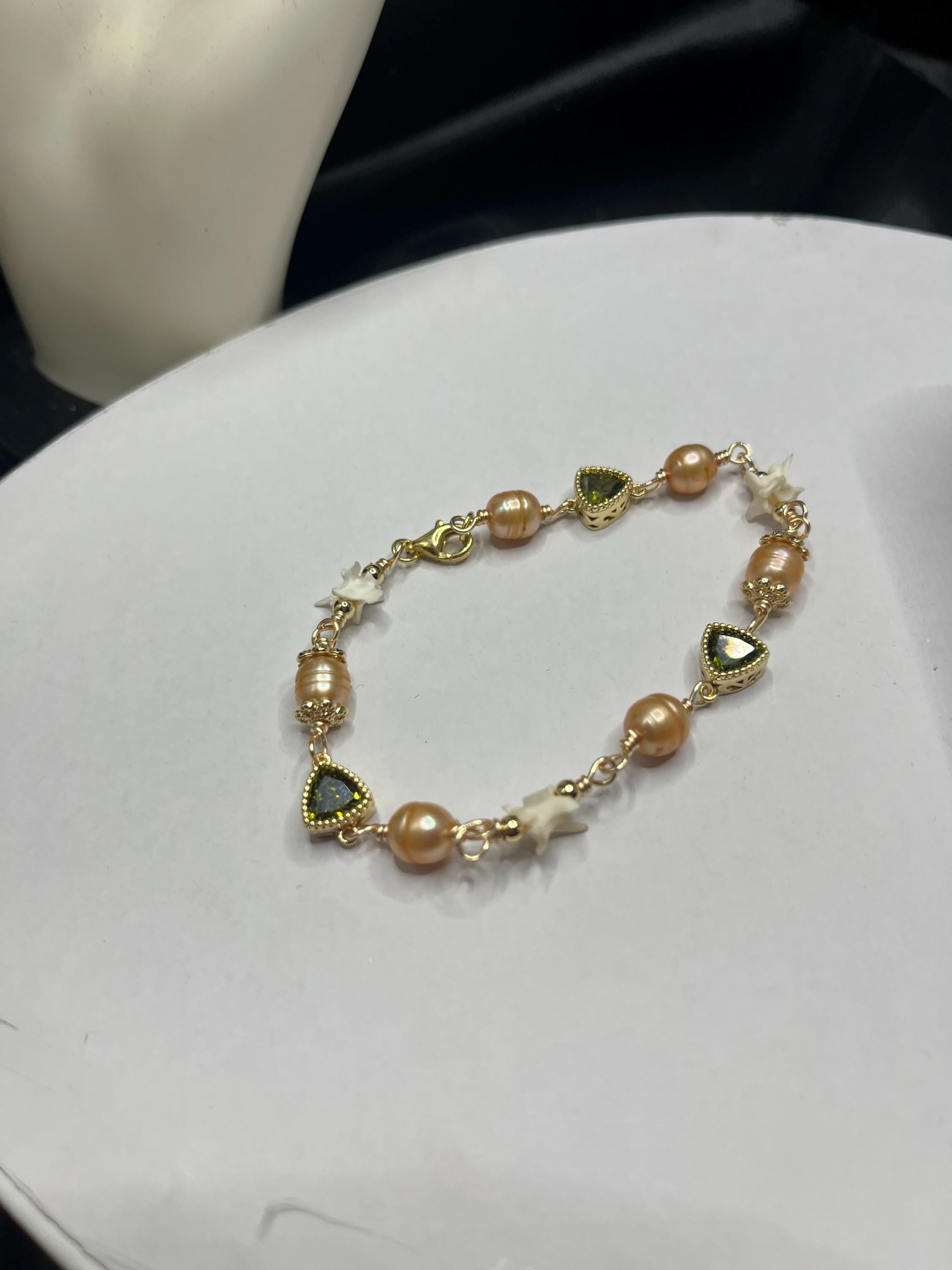 Pink Pearl, Green Bezel-Set Gem & Rattlesnake Vertebrae Bracelet – 18k Gold-Plated