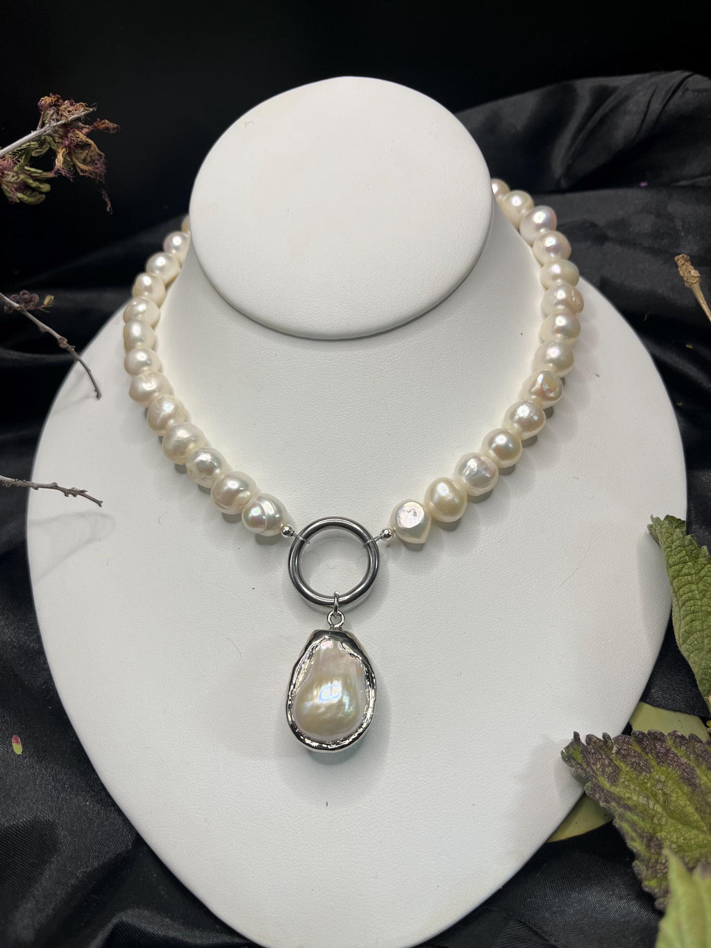 Freshwater Pearl Necklace with Stainless Steel Hoop and Baroque Pearl Drop