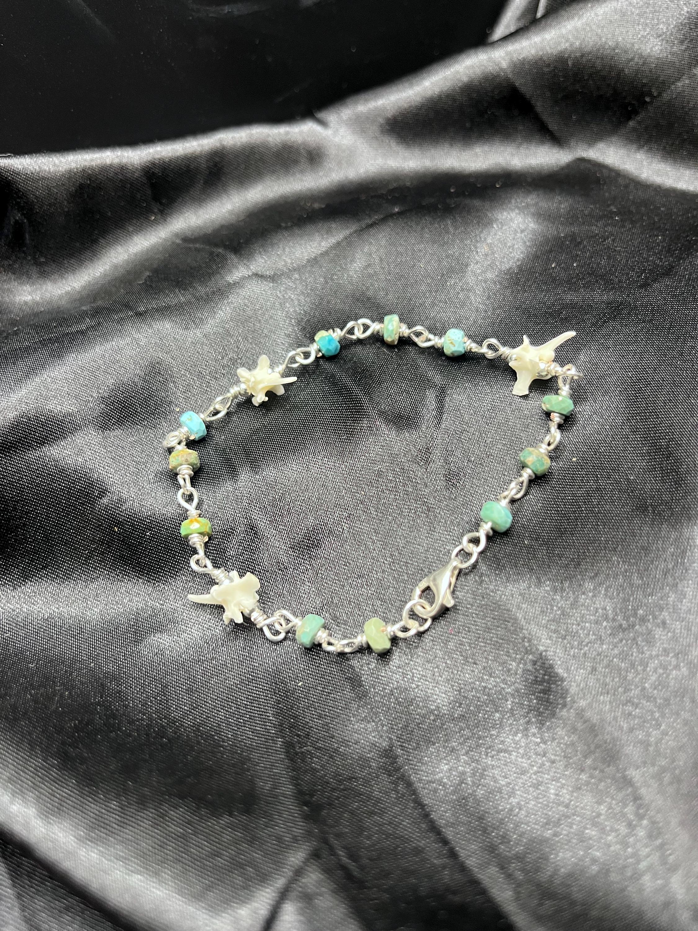 Kingman Turquoise Rondelle & Rattlesnake Vertebrae Bracelet – Sterling Silver