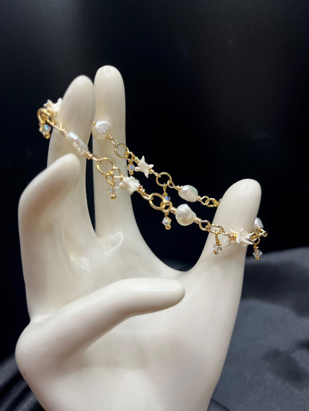 Freshwater Pearl, Rattlesnake Vertebrae & Crystal Drop Bracelet – 18k Gold-Plated