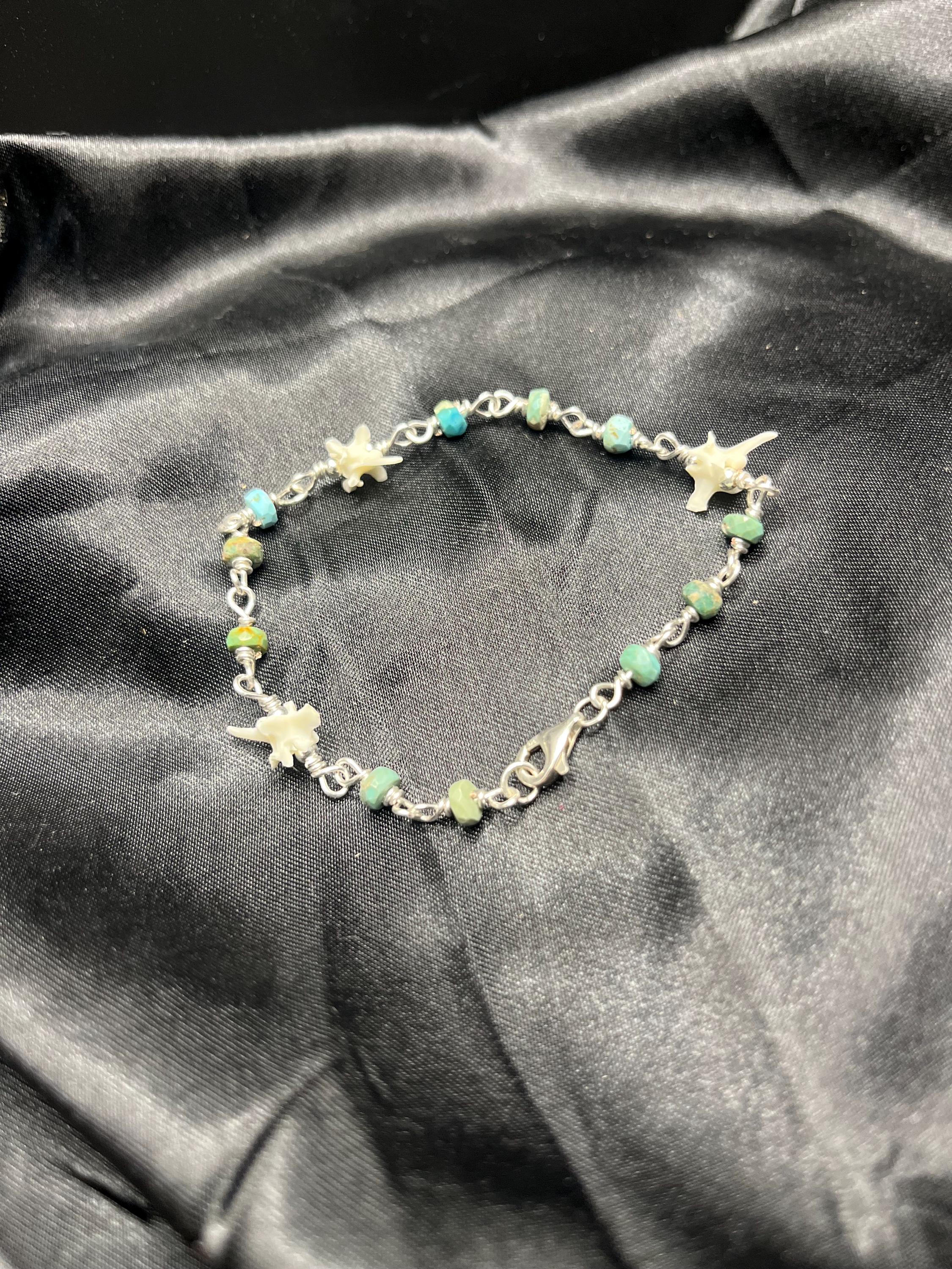 Kingman Turquoise Rondelle & Rattlesnake Vertebrae Bracelet – Sterling Silver