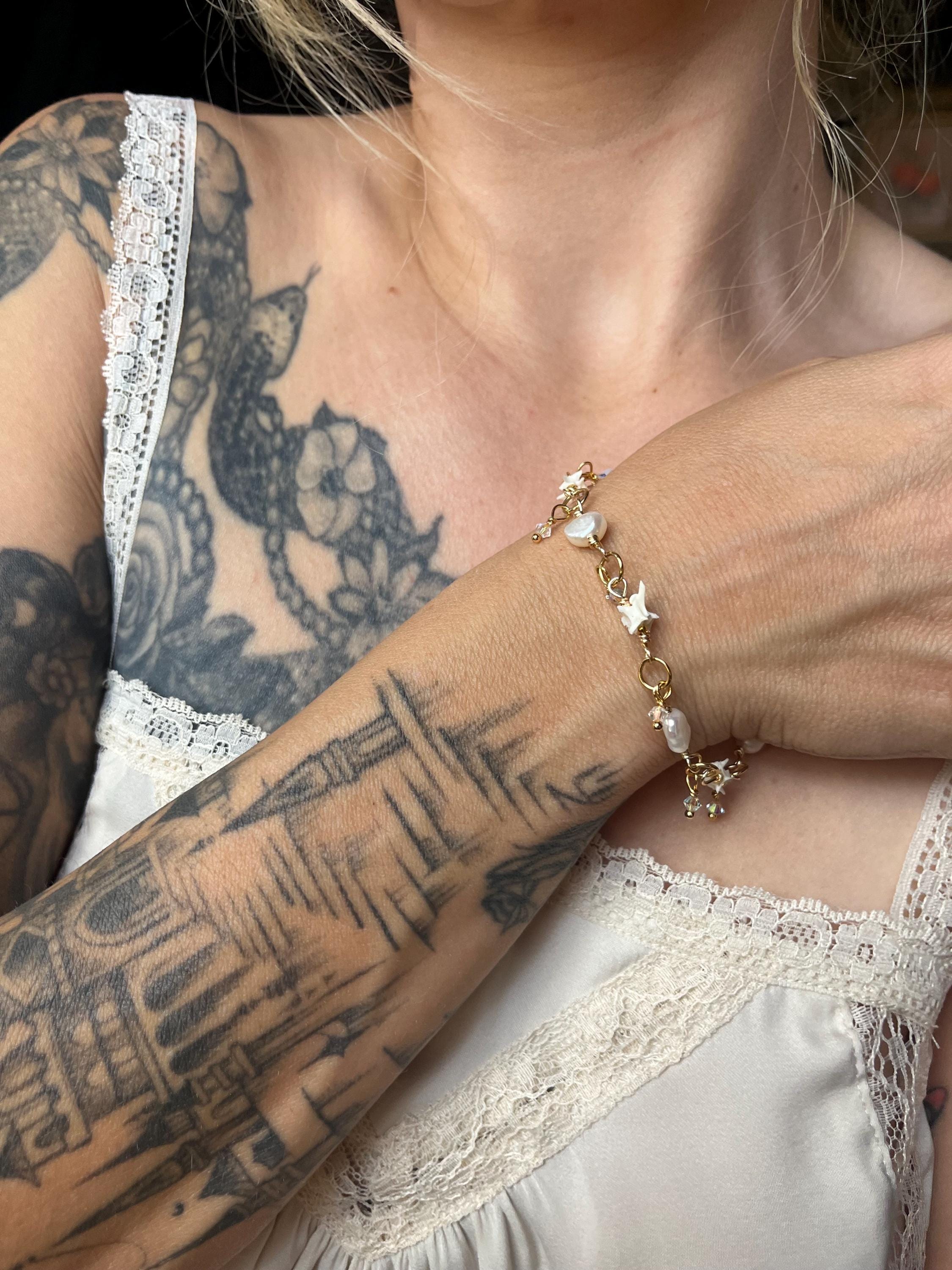Freshwater Pearl, Rattlesnake Vertebrae & Crystal Drop Bracelet – 18k Gold-Plated