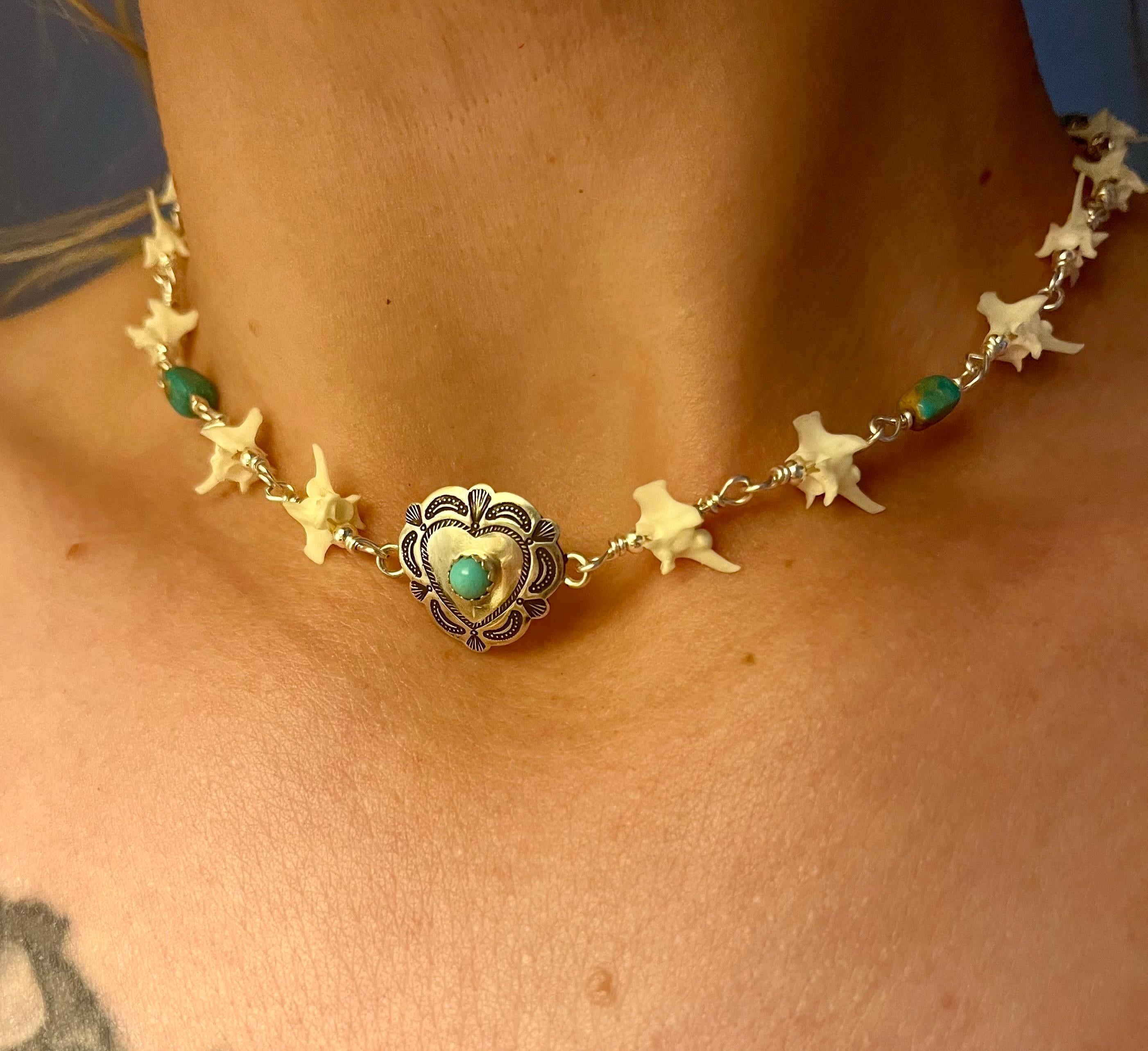 Kingman Turquoise & Rattlesnake Vertebrae Choker Necklace – Sterling Silver Heart Concho, 15.5”