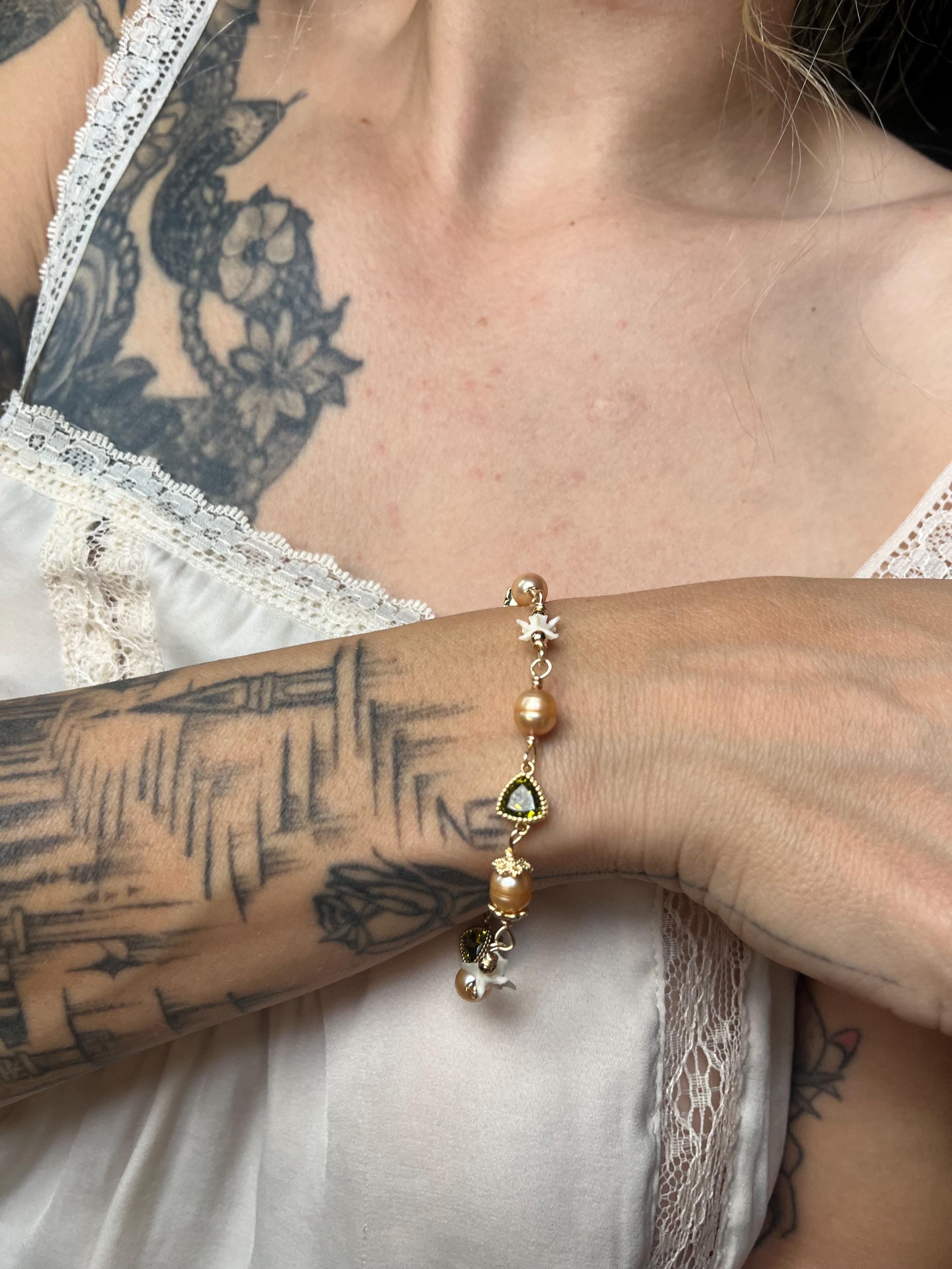 Pink Pearl, Green Bezel-Set Gem & Rattlesnake Vertebrae Bracelet – 18k Gold-Plated